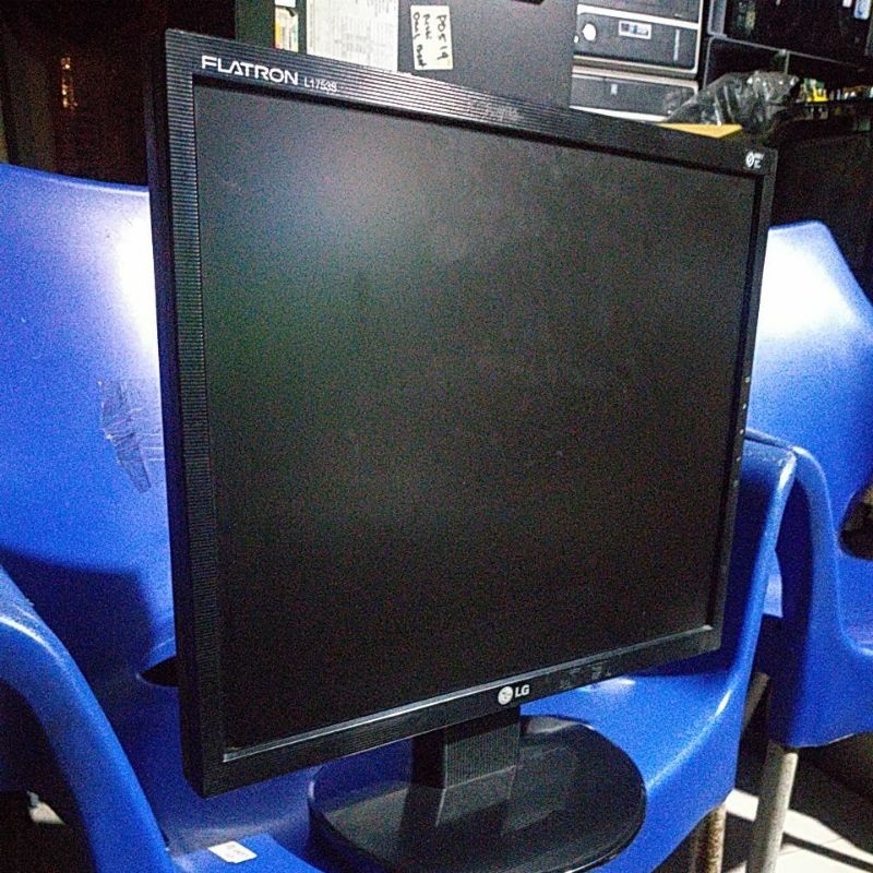 Monitor LCD 17 inci Kotak merk Hp.dell.samsung.acer.LG.Lenovo