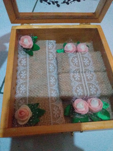 Kotak Mahar 2 Perhiasan Berbahan Kayu Palet