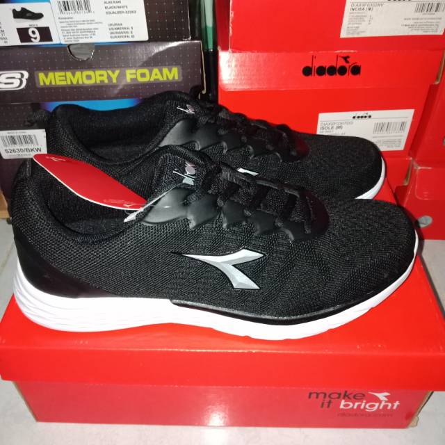 Sepatu Diadora Saverio Black Original Brand New In Box (BNIB)