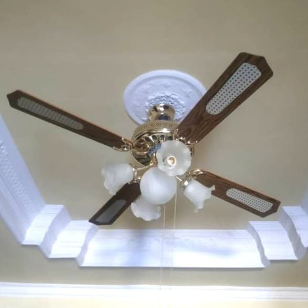 Ceiling Fan Uchida 52 inch 5 Lampu Uchida CF 103 (Coklat)