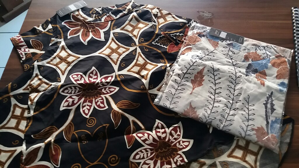 Banda - Swan Top / Atasan Batik Wanita