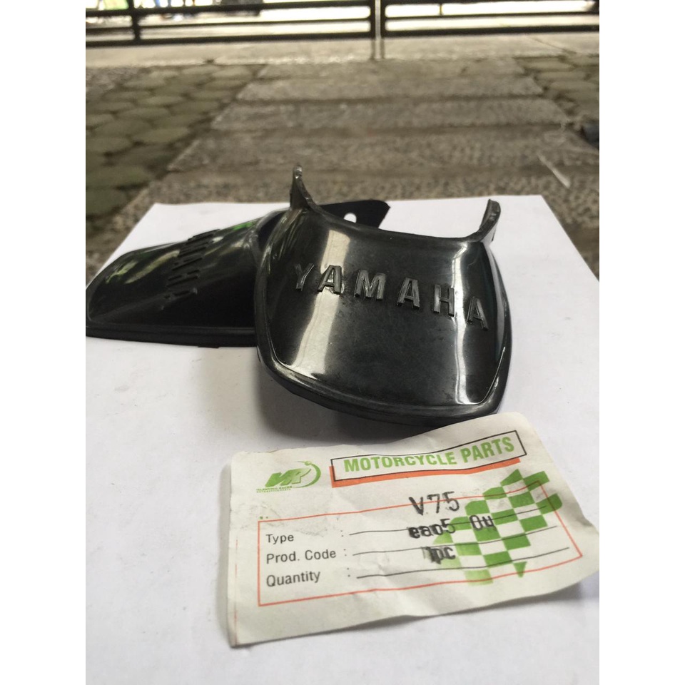 Kepet Spakbor Belakang Yamaha V75 Yamaha V80