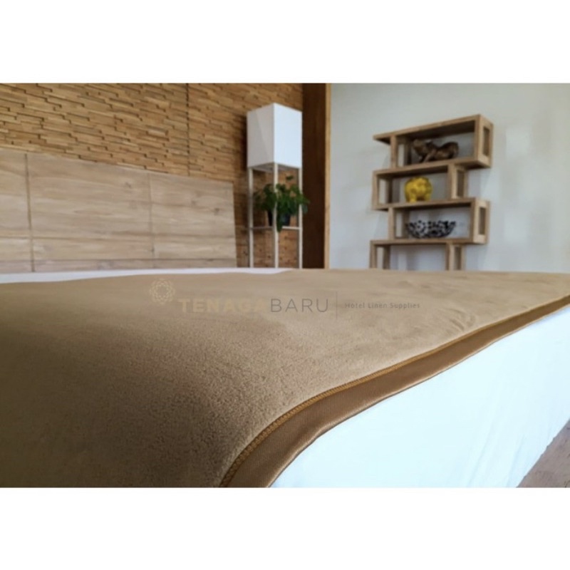 Selimut Blanket Ex Hotel Dewasa Lembut Polos 160X200 Warna Coklat
