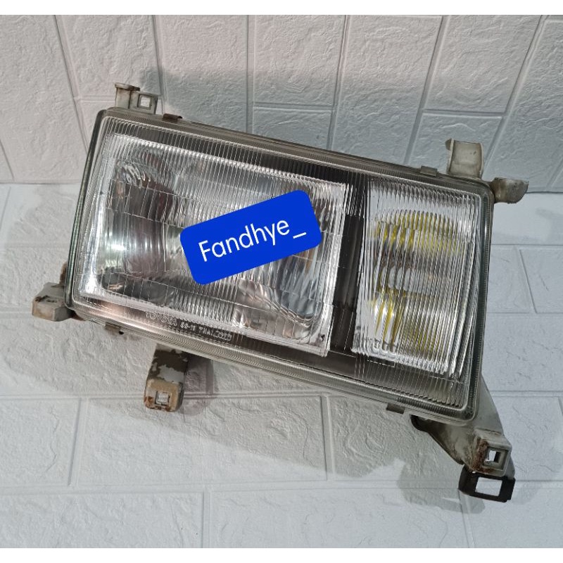 Headlamp Lampu Depan Toyota KIJANG LGX 1997