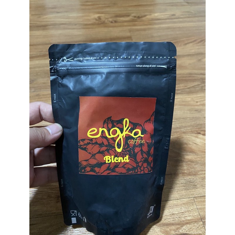 

engka cofee kopi tubruk 70 persen robusta 30 persen arabika