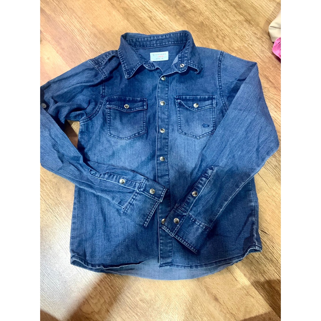 Kemeja jeans Girls merk GIORDANO JUNIOR uk 140 usia 10-11 tahun ( preloved)