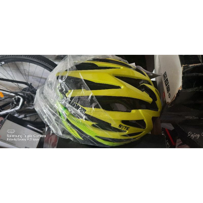 Helm Sepeda SYTE Dan PACIFIC Uk All Size