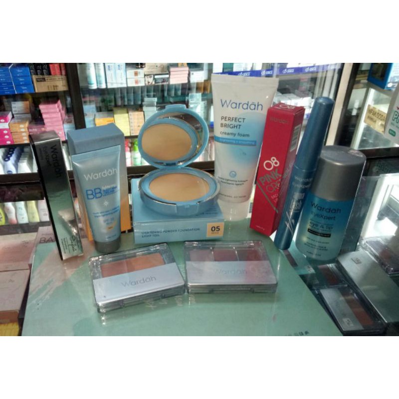 

paketmakupwardah