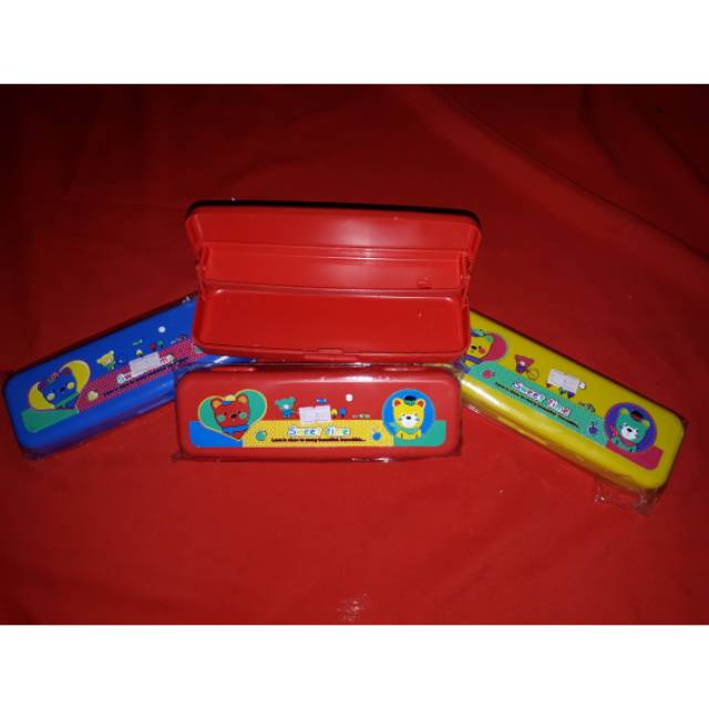 

Kotak Pensil Tingkat