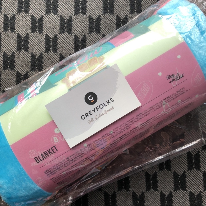 [READY STOCK] BTS BWL Blanket Boy With Luv OFFICIAL