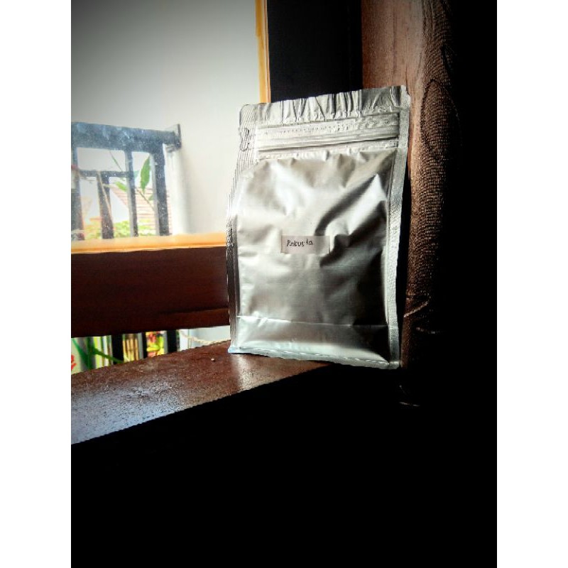 

coffee / kopi Robusta / kopi bubuk / 250gr