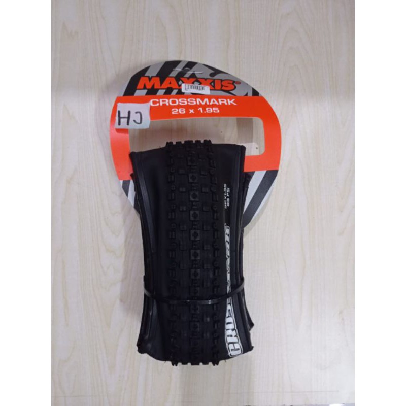Ban Luar Tire Maxxis Crossmark 26x1.95 26 x 1.95
