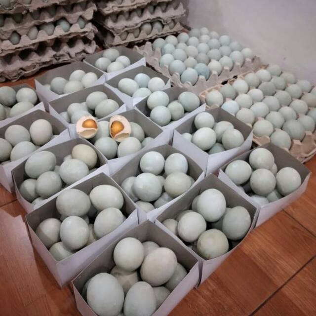 

Telur asin Demak orderan bu Tami
