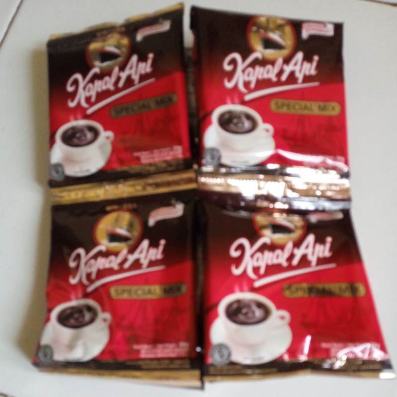 

KOPI KAPAL API MIX 25 GR RENCENG (isi 10)