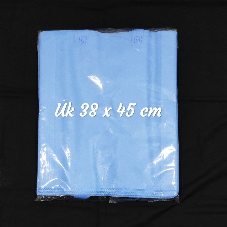 

Tas Kain Spundbond uk.38x45cm Goodie Bag Tas Sovenir Baju