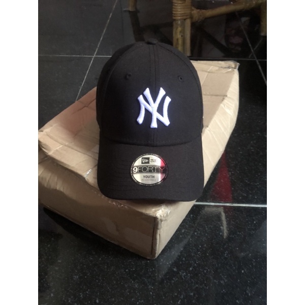 Topi new era original bekas beli di planet sport asia