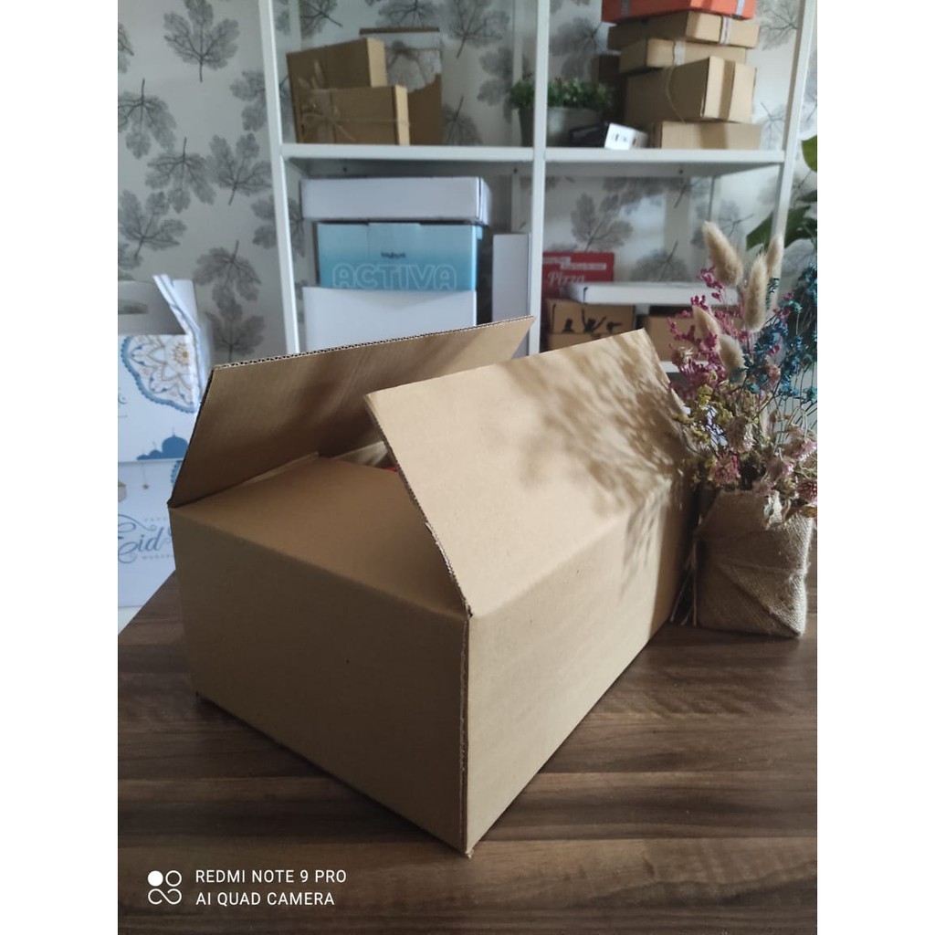 

Box 35X24X13 cm (DarmaBox) Karton/kardus/paking/Box Normal/hampers/Polos