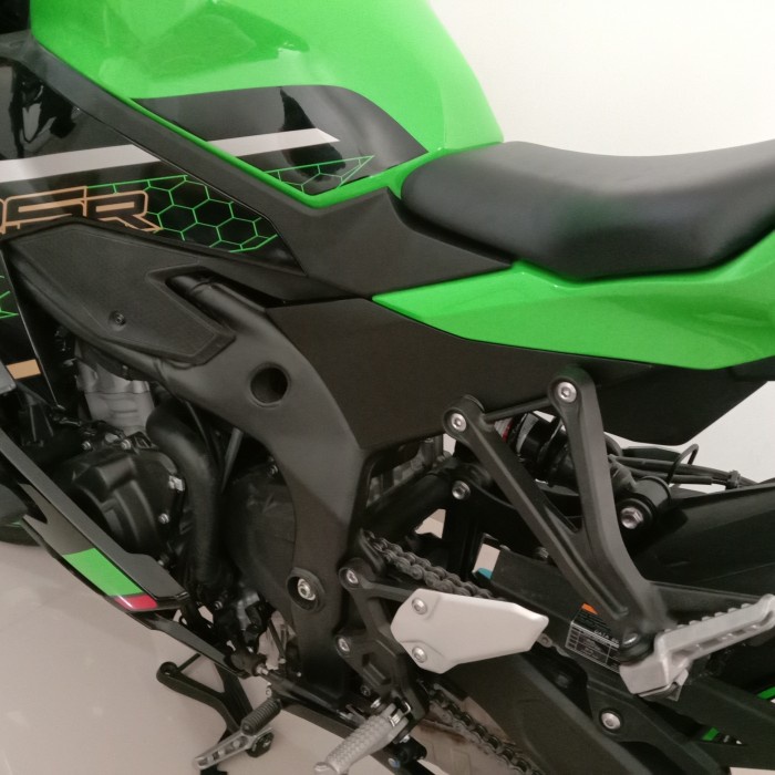 zx25 ninja zx25r - side frame cover - tutup rangka samping zx 25r