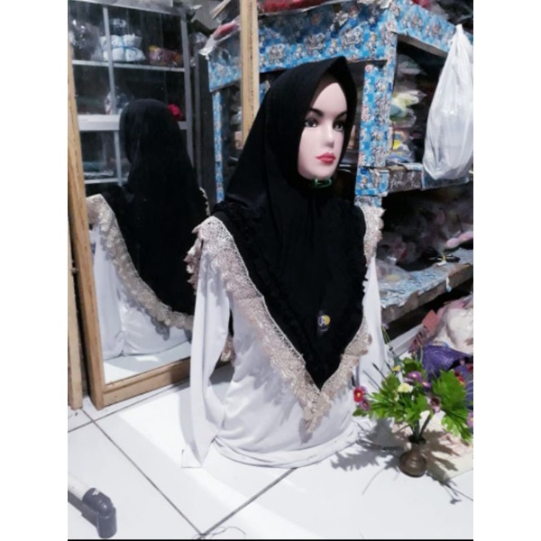 hijab instan warna hitam