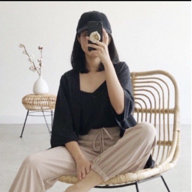 Eunoia carpe diem in black