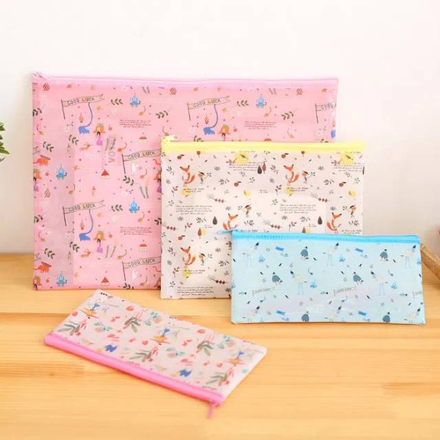 

Tempat Pensil / Zipper Bag Warna Warni Size Small