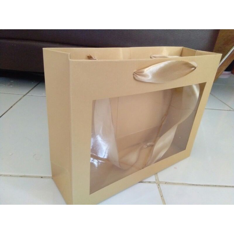 

paperbag warna gold request kak Yudi