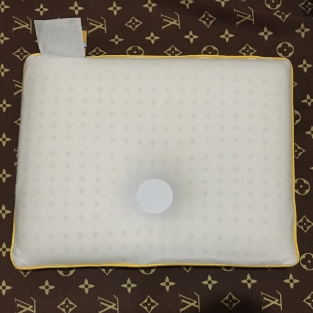 [Preloved] Babybee Newborn Pillow
