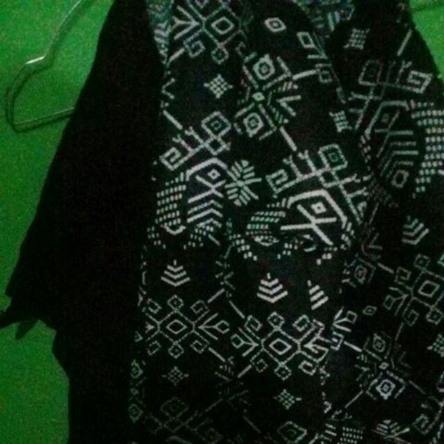 Kemejabatikpria/batikpria/batikcowok/bajubatik/pakaianbatik/batikpekalongan/batik Oval Litle