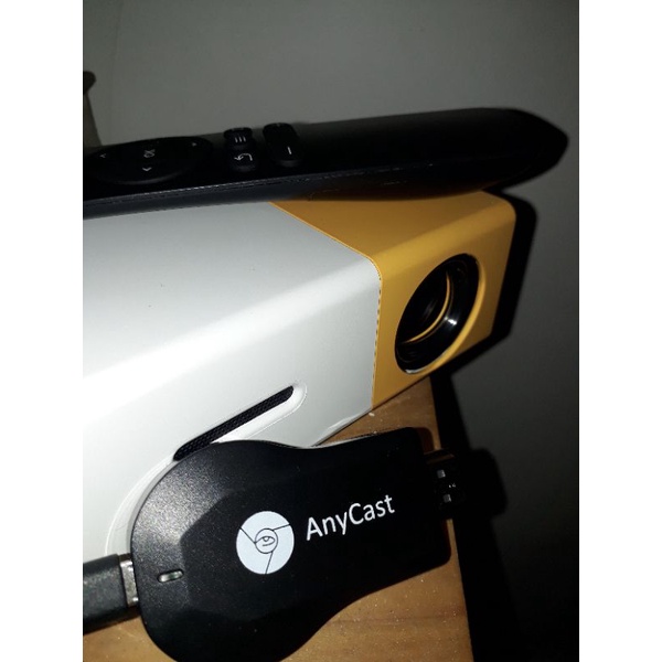(Bekas) mini proyektor + anycast