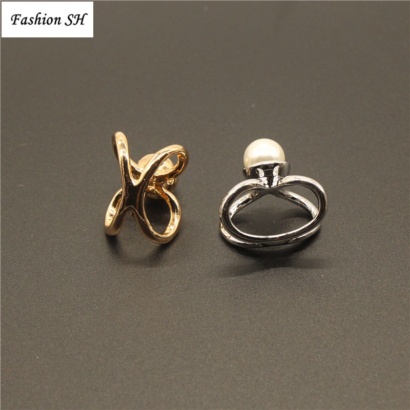 Ring Holder Scarf/Syal Desain Salib Hias Kristal Bahan Alloy Kualitas Tinggi Untuk Wanita M40162