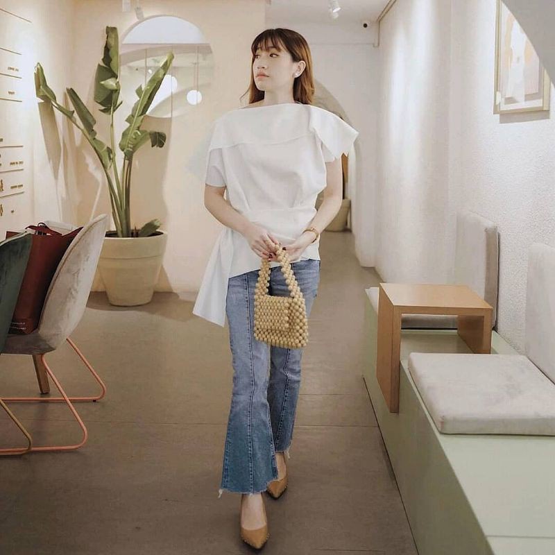 Rhei Collection - Atasan Wanita Putih Scuba Sabrina Blouse Cewek Missy Top White Pasti Promo