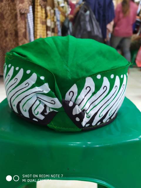 Iket banyuwangi jadi //iket sunda motif banyuwangi// iket banyuwangi// totopong//topi