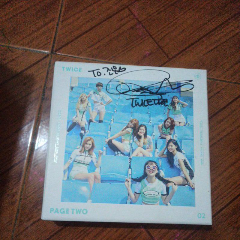 album page two signed dahyun