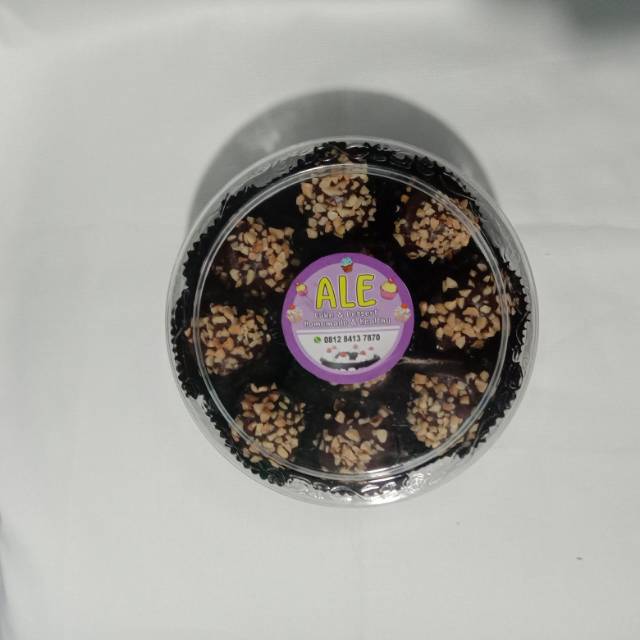 KUE COKLAT KUE KERING COKLAT BULAT COOCKIES DESSERT COKLAT KUE KERING LEBARAN MURAH