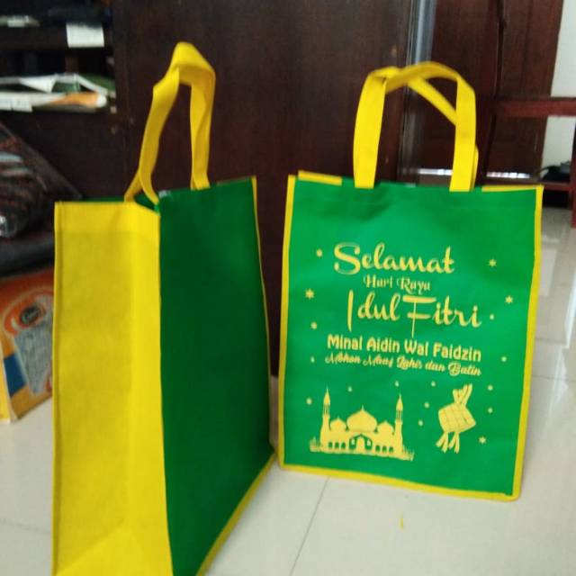 

Tas bingkisan lebaran untuk parcel serbaguna