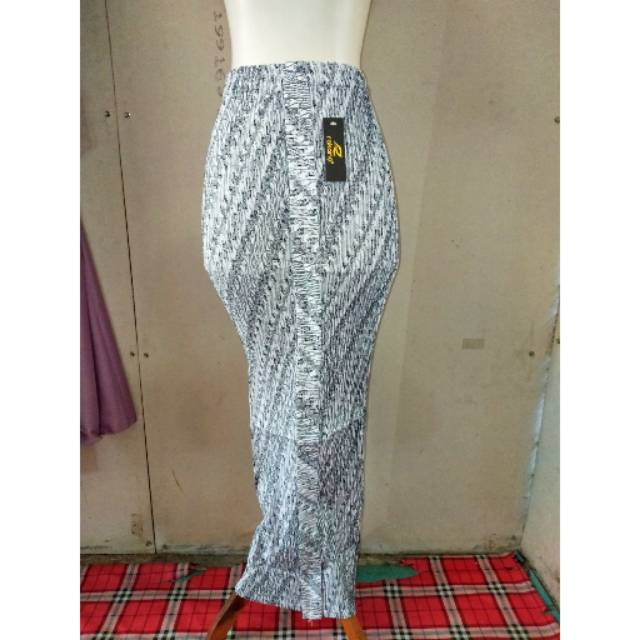 Rok plisket wiru batik