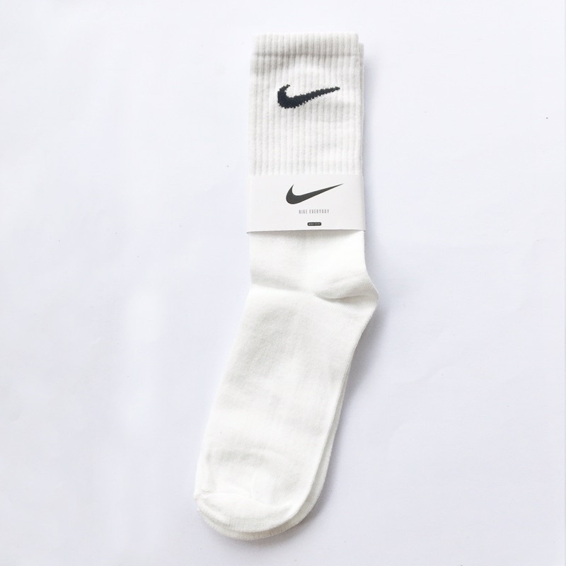 KAOS KAKI NIKE PUTIH / HITAM (PANJANG) COD Bayar di Tempat