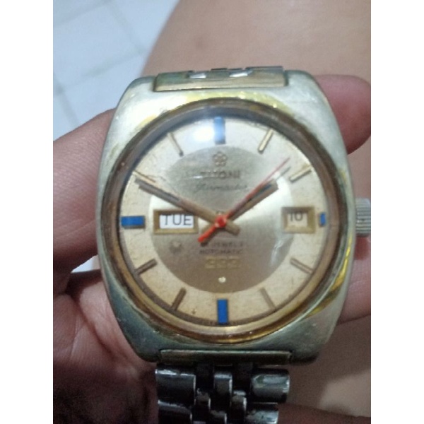 jam tangan titoni