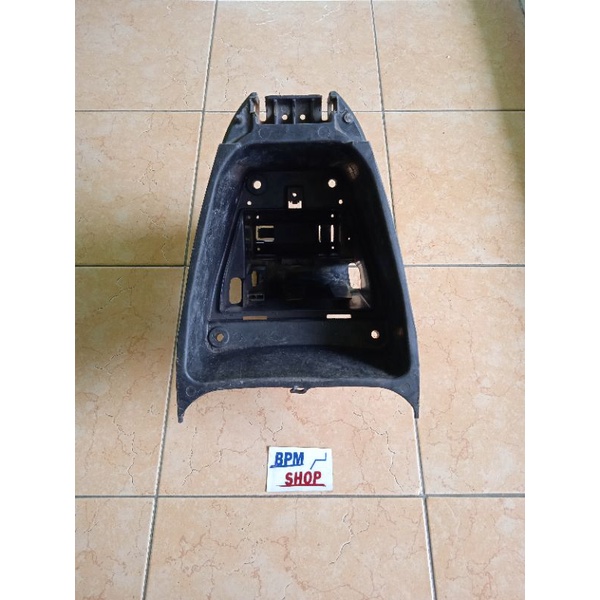 box bagasi bawah jok Vega ZR bekas original