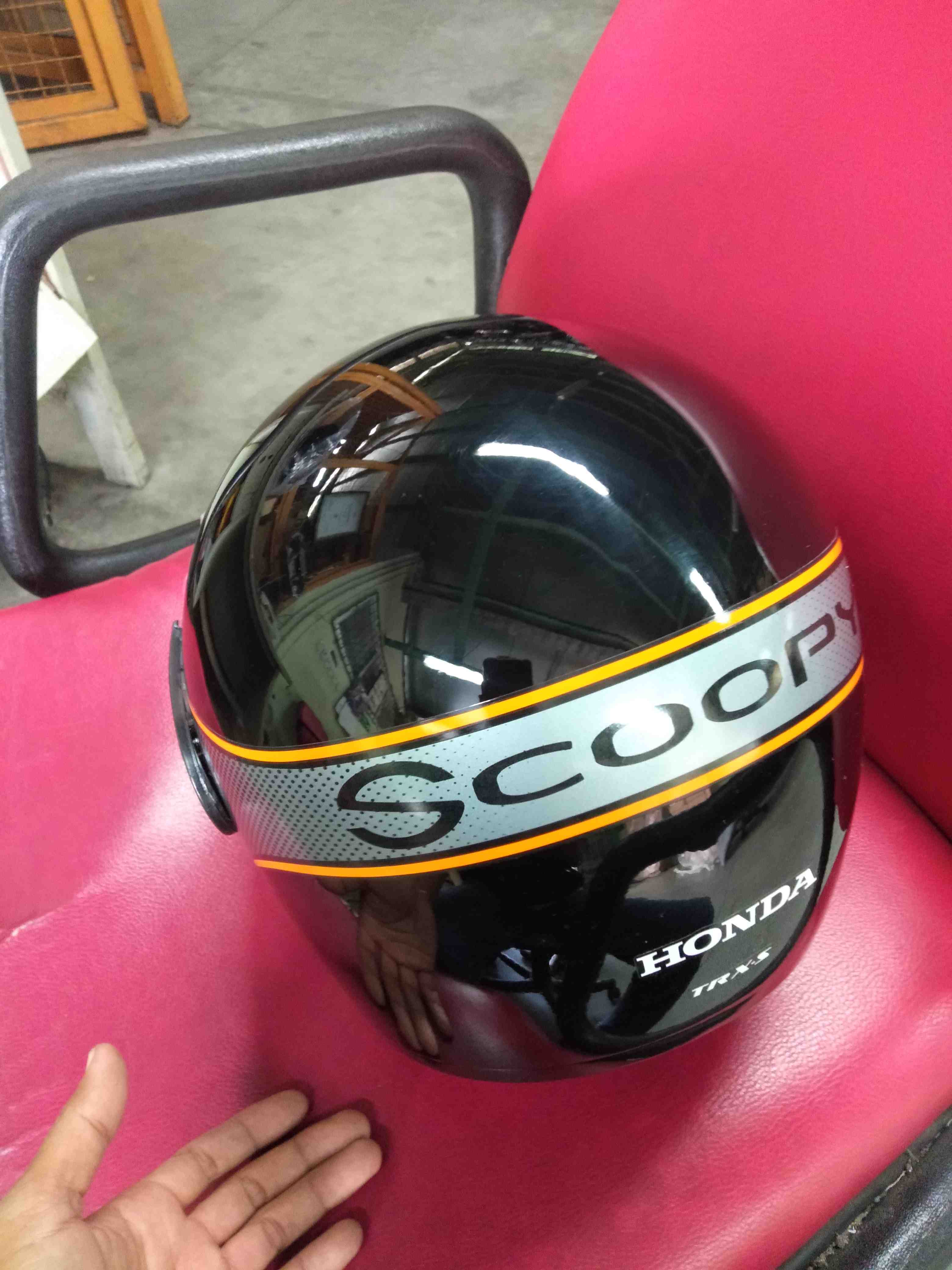 Helm scoopy original honda | Shopee Indonesia