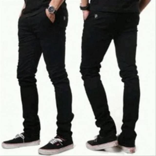 Soft jeans hitam cowok