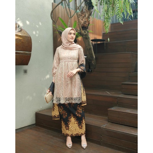 KEBAYA BATIK MODERN KEBAYA MAHESWARI LAMARAN WISUDA TUNANGAN WID BATIK AKITA SHOOP-KEBAYA+ROK MOWO