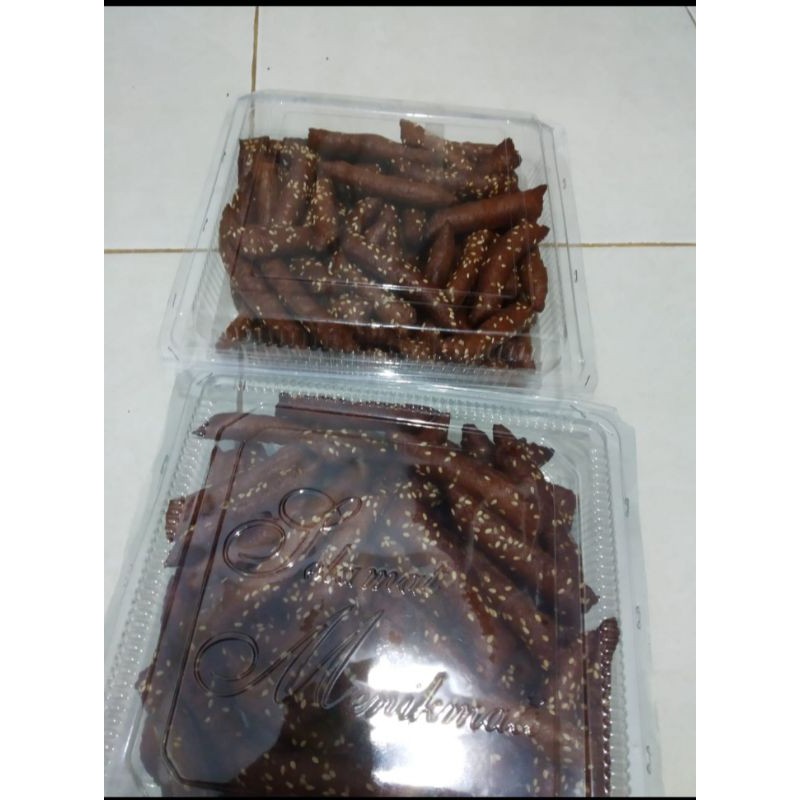 

Kue Khas Toraja 1 kg