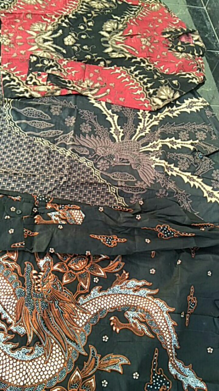 Kemeja Batik Pria Lengan Panjang Batik Azmil Hrb026 Motif Keratonan Kode 002 Size M L Xl Xxl Reguler