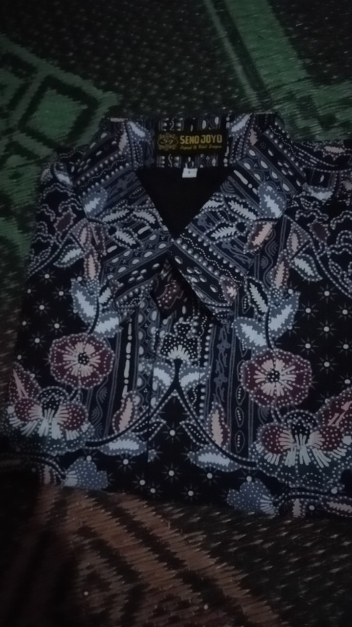 Motif Peksi Kembar Kemeja Batik Pria Panjang Furing