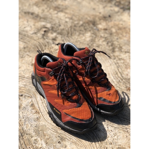 SEPATU GUNUNG SECOND COLUMBIA ORIGINAL