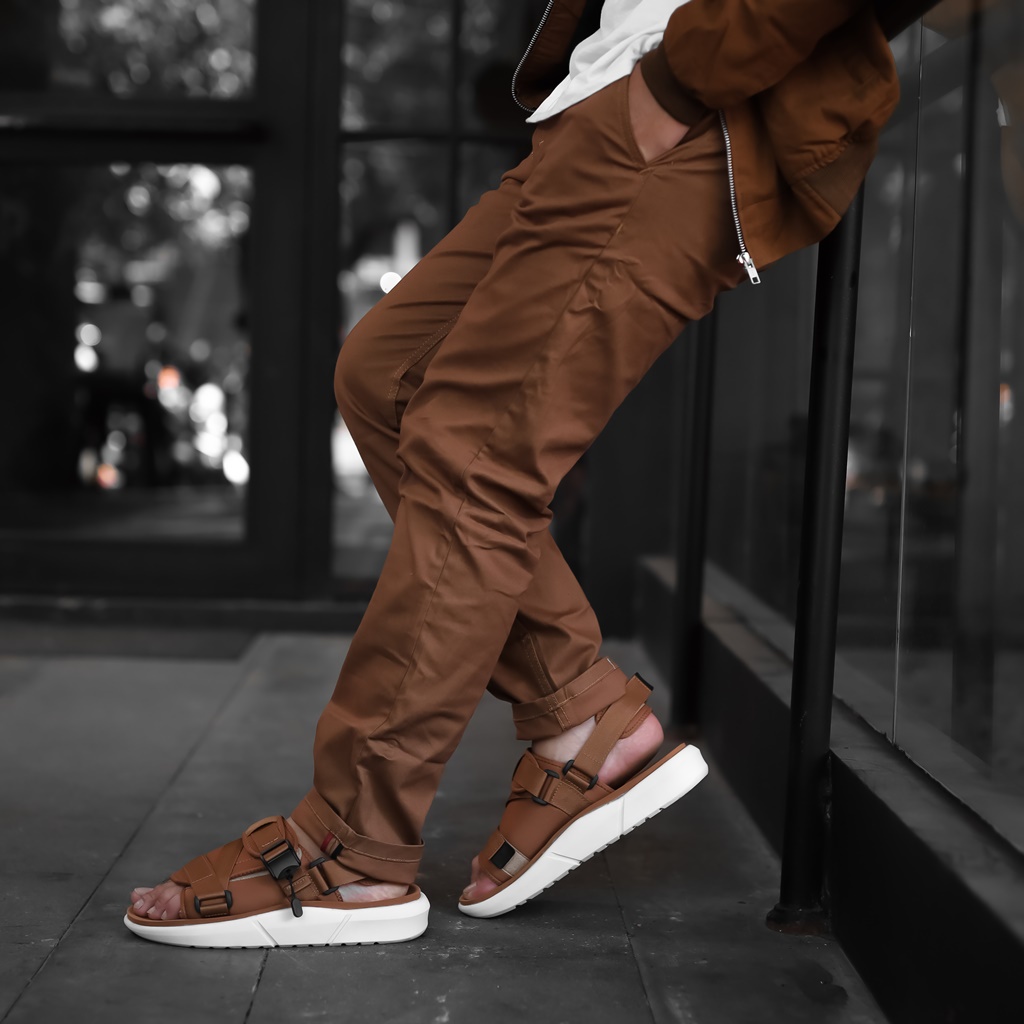 INTROVERT CARAMEL ORIGINAL x REYL MAN Sandal Casual Tan Pria Sendal Gunung Kasual Jalan Santai Harian Main Hangout Lebaran Fashion Distro Remaja Dewasa Traveling Outdoor Premium Travelling Footwear Big Size Jumbo Ukuran Besar 44 Keren Terbaru Kekinian