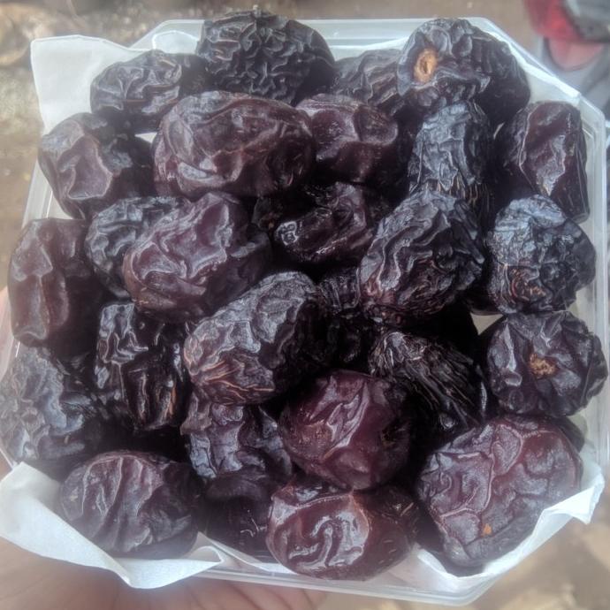 

TERBARU Kurma Ajwa / Ajwa al Madinah / Kurma Nabi 1 Kg/KURMA 1KG/KURMA BARARI/KURMA RUTHOB/KURMA BAM/KURMA PALM FRUIT/KURMA TANGKAI/KURMA AZWA/KURMA SUKKARI/KURMA SAFAWI/KURMA TUNISIA/KURMA MUDA KUNING/KURMA MUDA HIJAU/KURMA MEDJOL/KURMA MADINAH SUPER