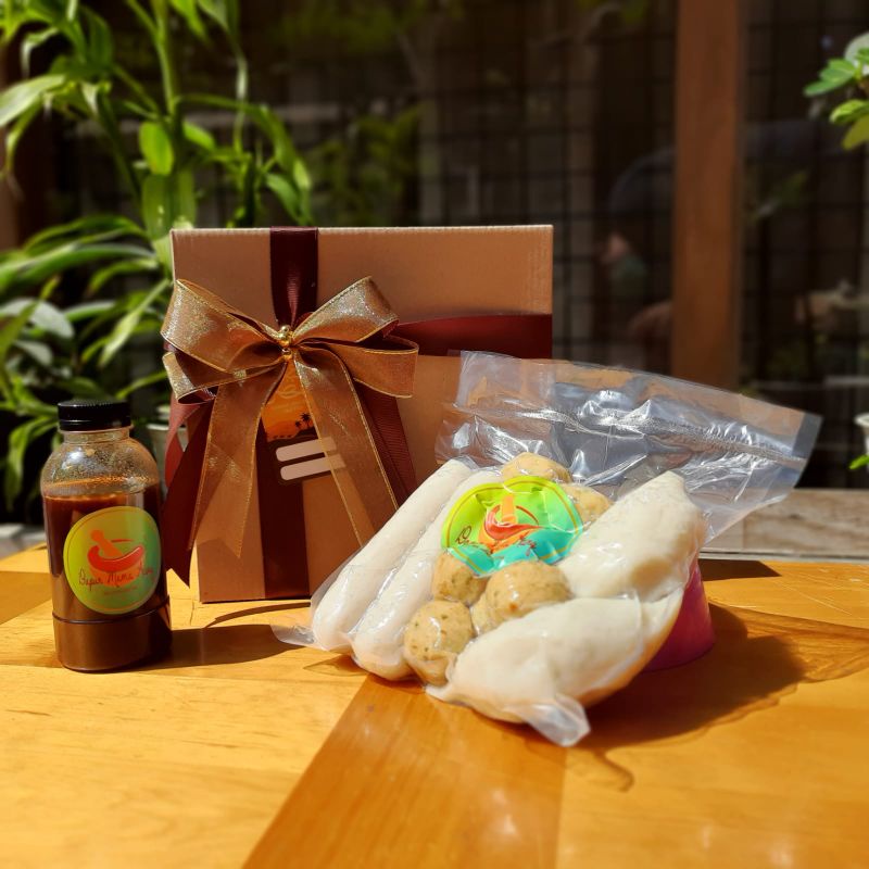 

HAMPERS PEMPEK KOTAK
