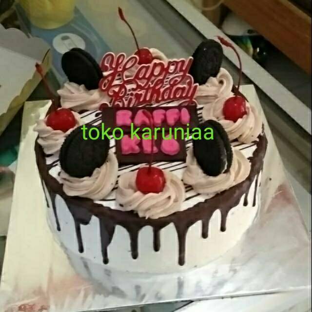 

Kue ulang tahun kue tart toping oreo 18cm